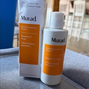 Murad Essential-C Toner - Orange and White